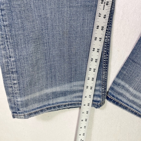 BKE Buckle Tyler Straight Leg Jeans Mens 33S Short Blue Denim Distressed 1938 - Picture 6 of 11